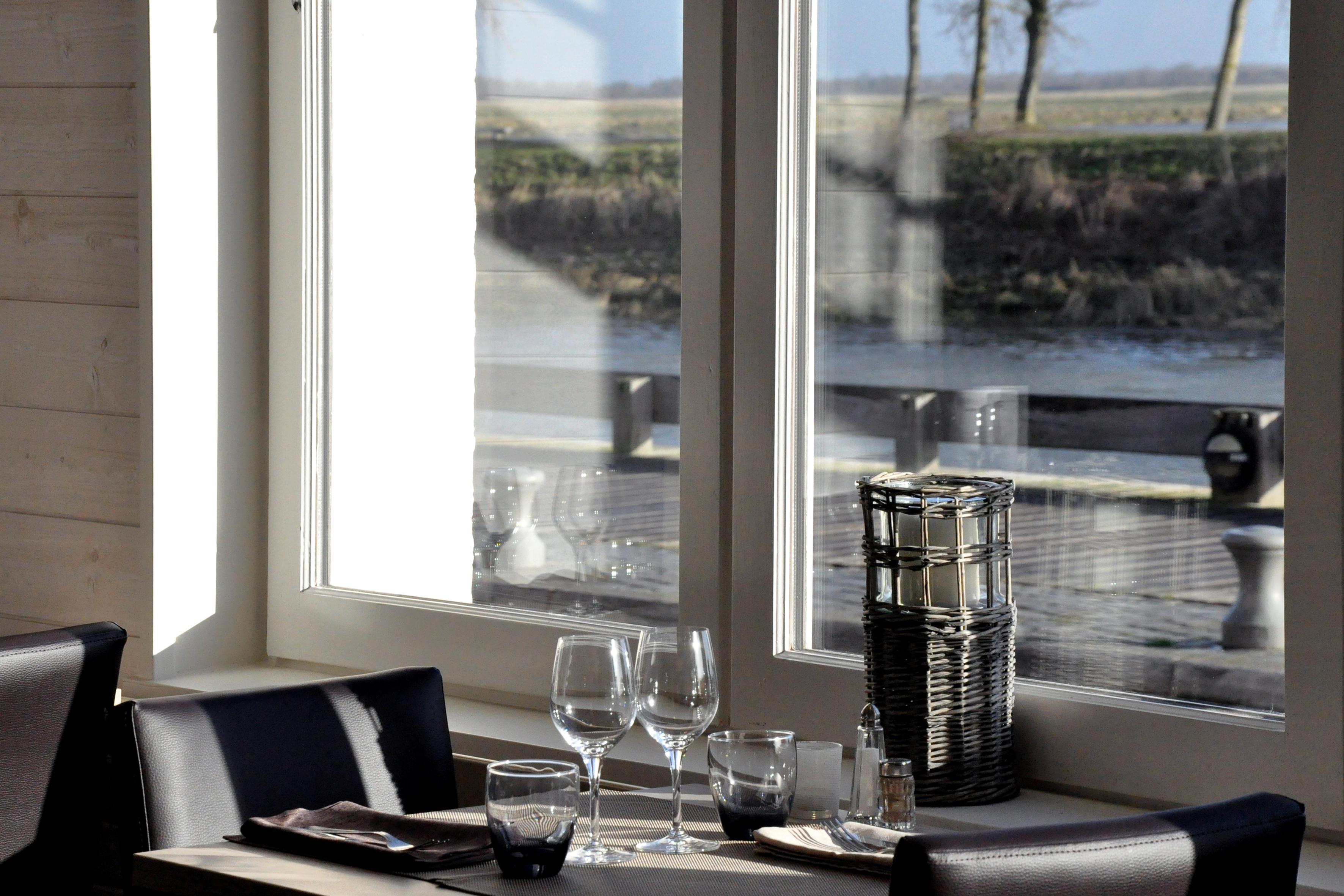 Hotel Du Port Et Des Bains แซ็งต์-วาเลรี-ซัวร์-ซอมม์ ภายนอก รูปภาพ