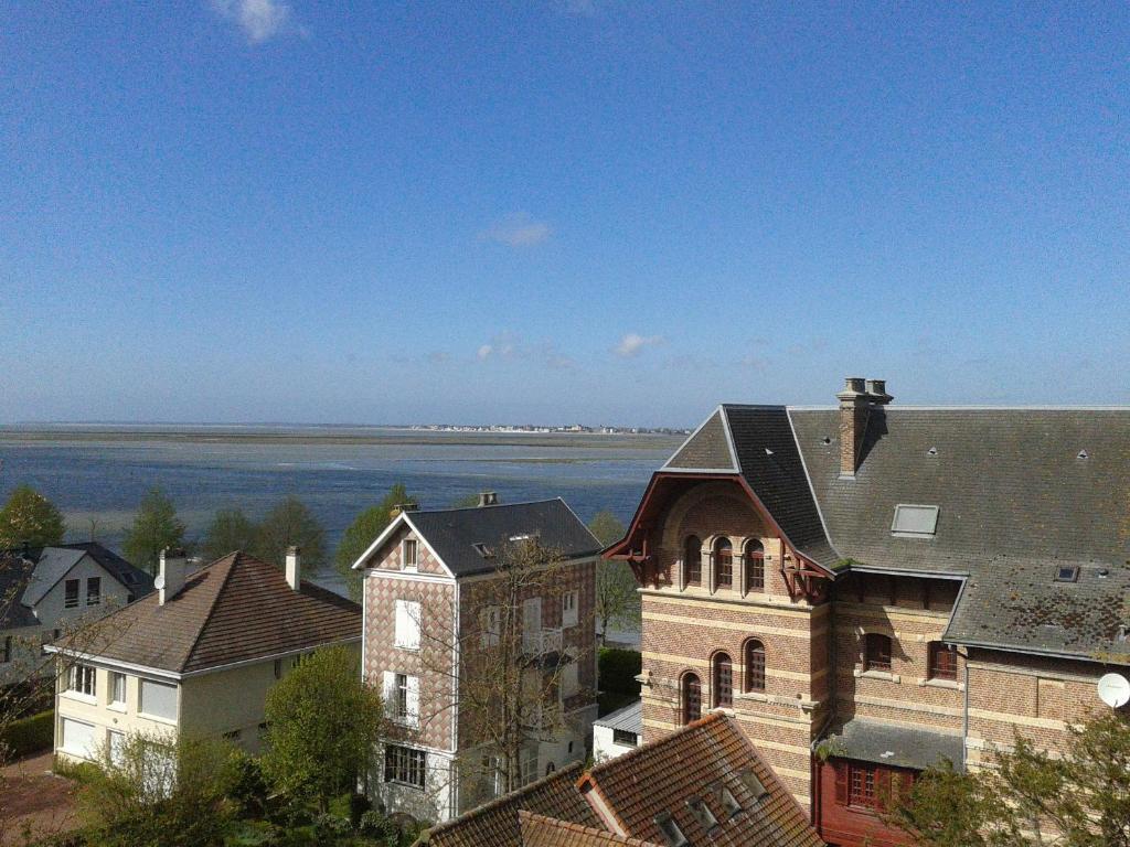 Hotel Du Port Et Des Bains แซ็งต์-วาเลรี-ซัวร์-ซอมม์ ภายนอก รูปภาพ