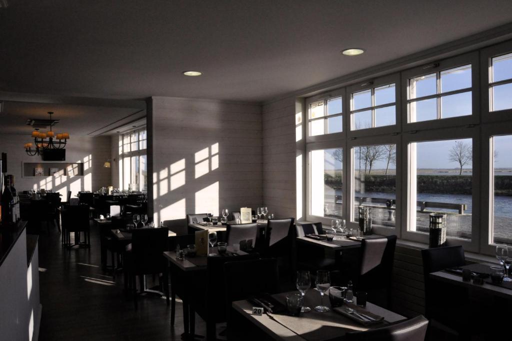 Hotel Du Port Et Des Bains แซ็งต์-วาเลรี-ซัวร์-ซอมม์ ภายนอก รูปภาพ